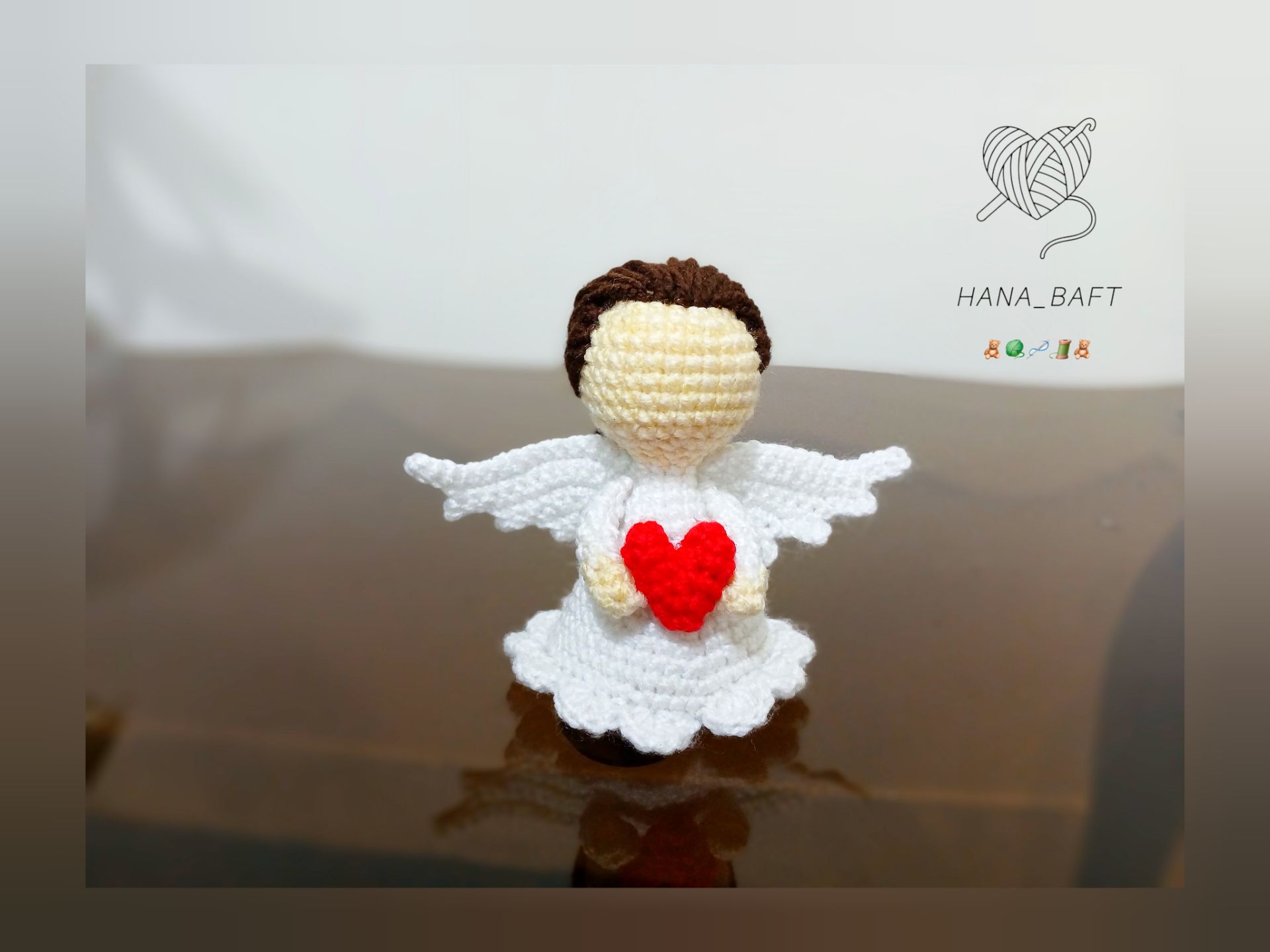 عروسک دست‌بافت