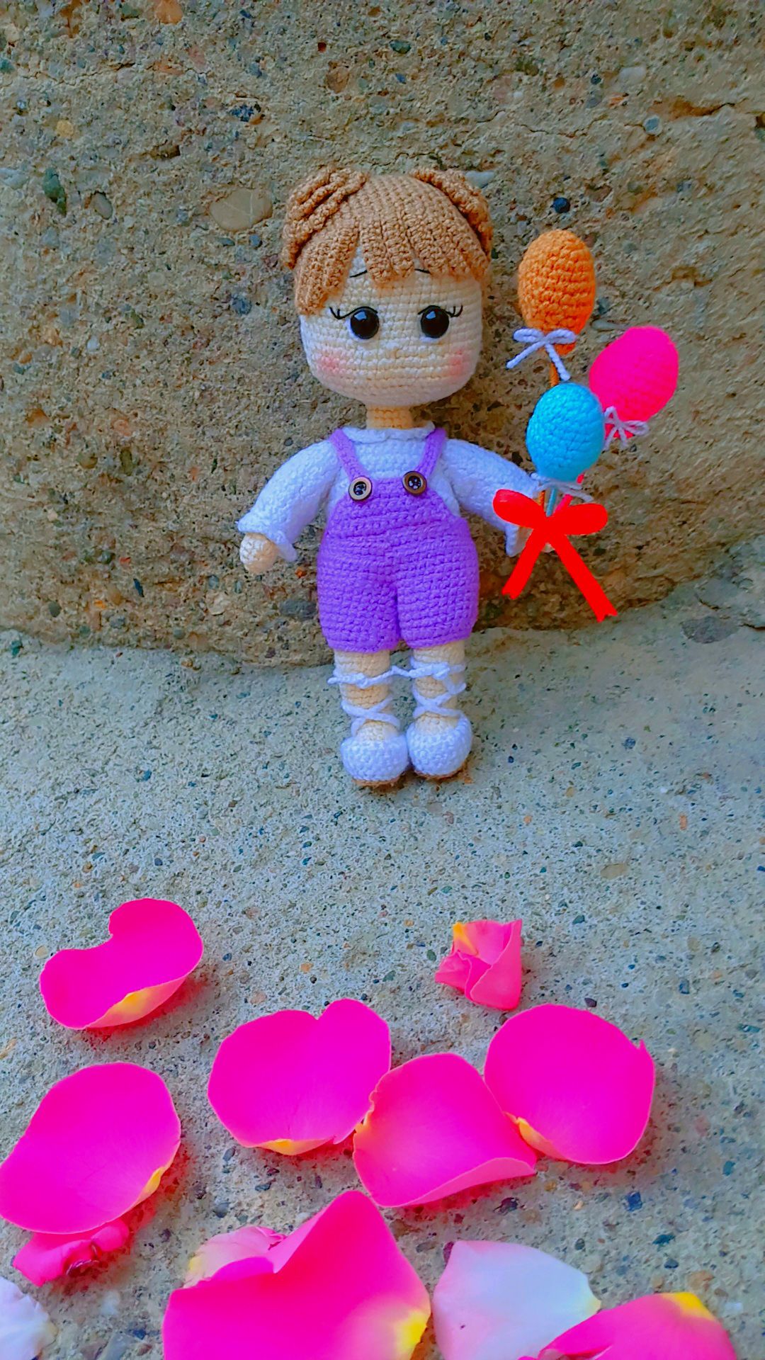 عروسک دست‌بافت
